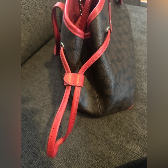 Used coach tote red and brown - Picture 10 of 10